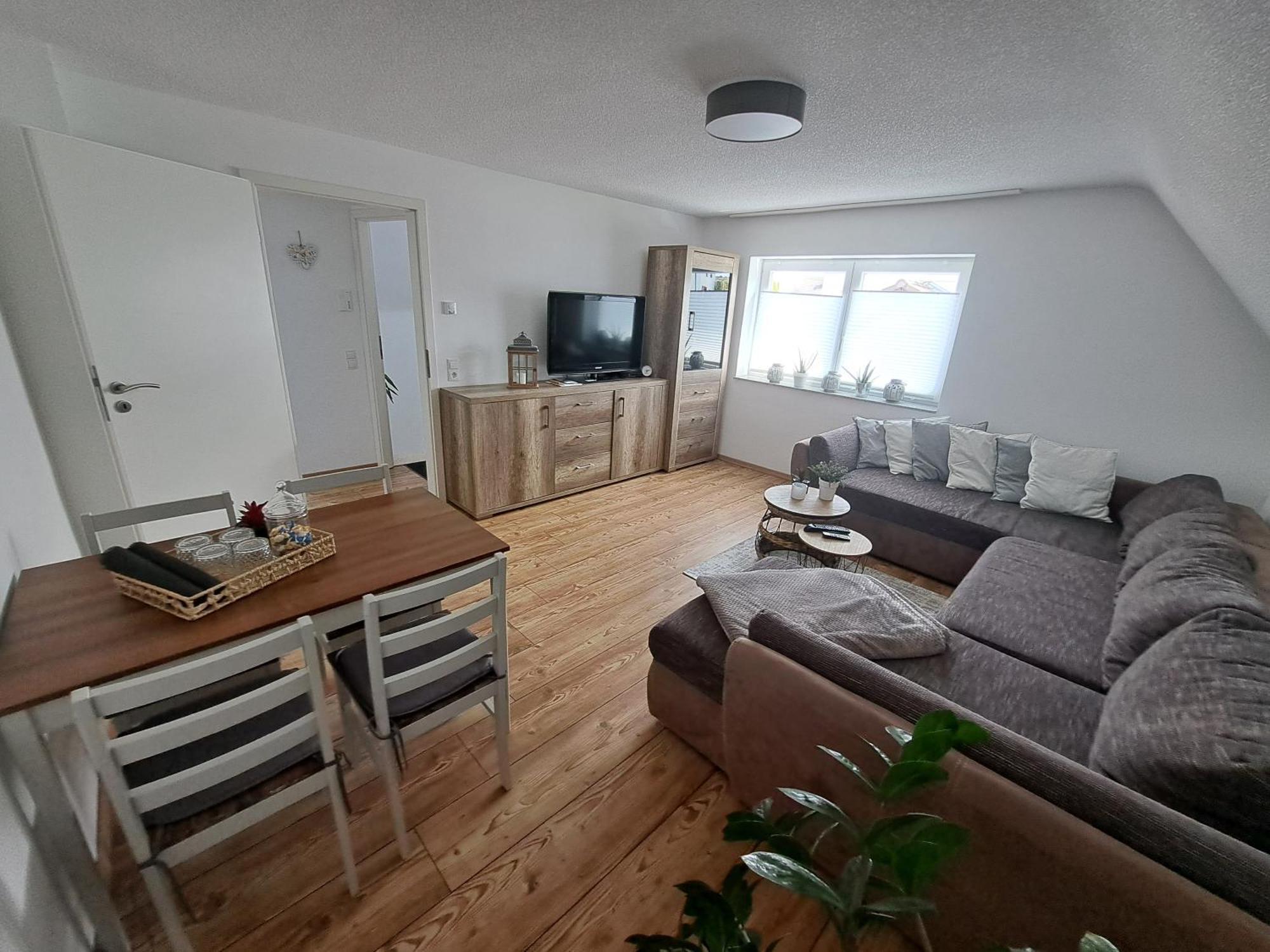 Wunderschoenes 2 Zimmer Apartment Inkl. Parkplatz Asbach  Exterior foto