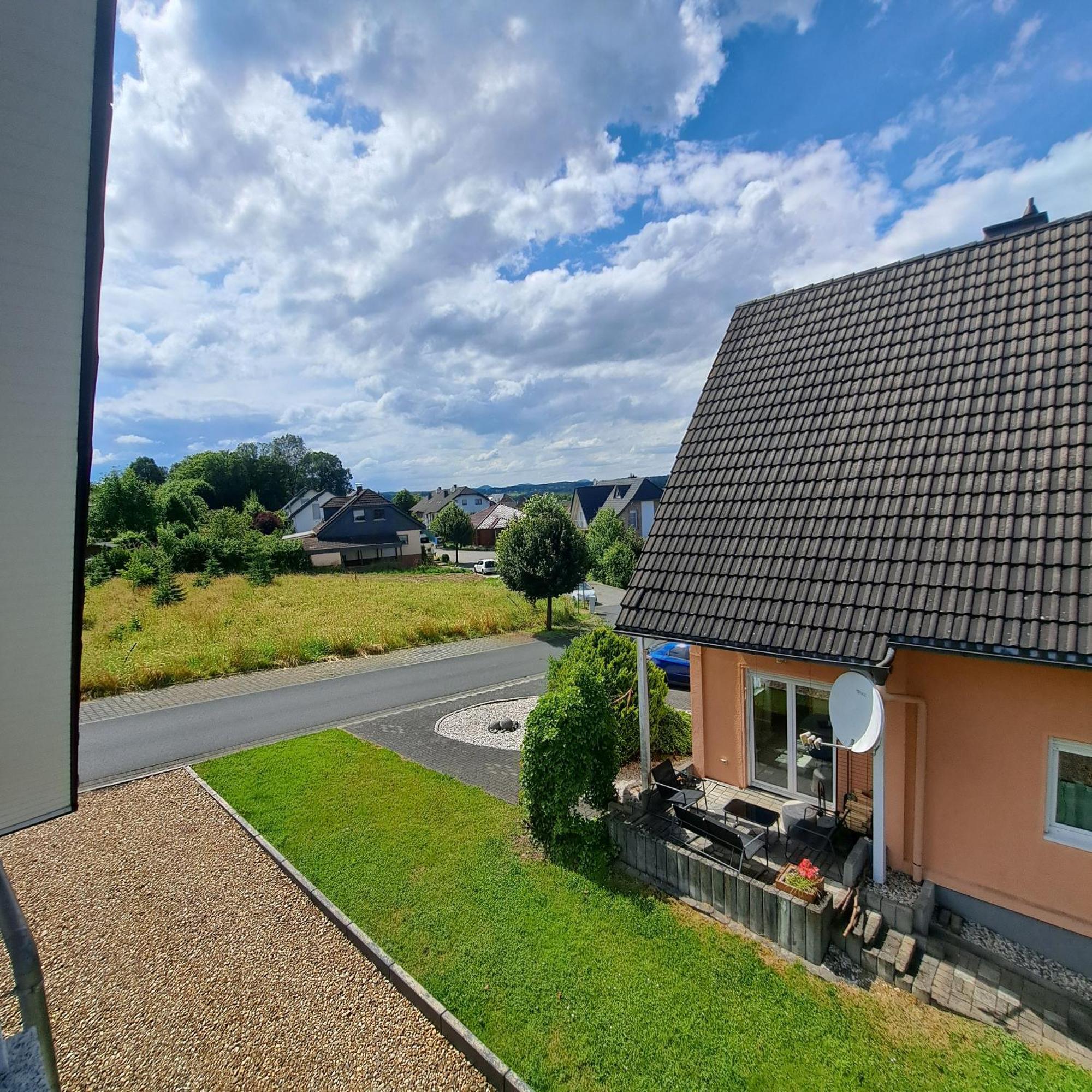 Wunderschoenes 2 Zimmer Apartment Inkl. Parkplatz Asbach  Exterior foto